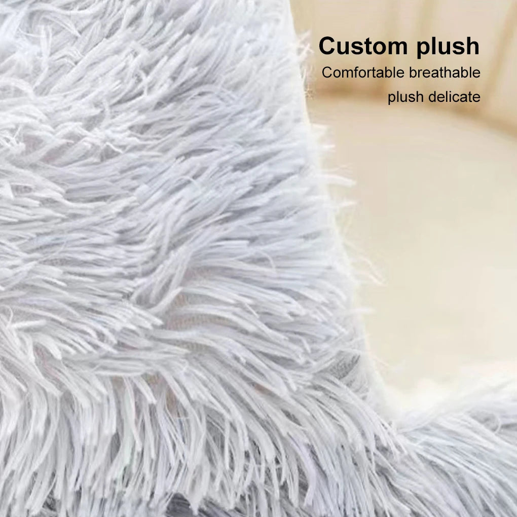 Pet Plush Nest Bed™ - Bella & Butch